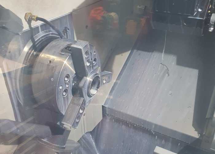 SAE Flanges in machine